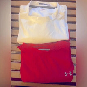 (2) Under Armor Men’s Heat Gear Tee Shirts Medium Colors (1) Red & (1) White GUC